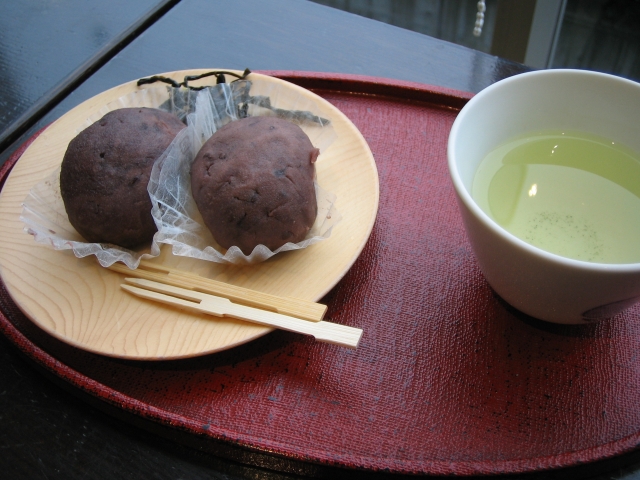 和菓子とお茶